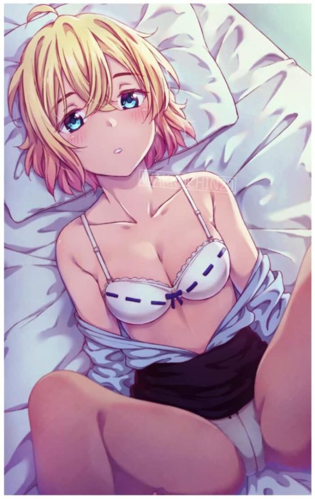 20枚目《えろまじょさん》七海麻美を脱がせて純白パンチラさせているエロ画像